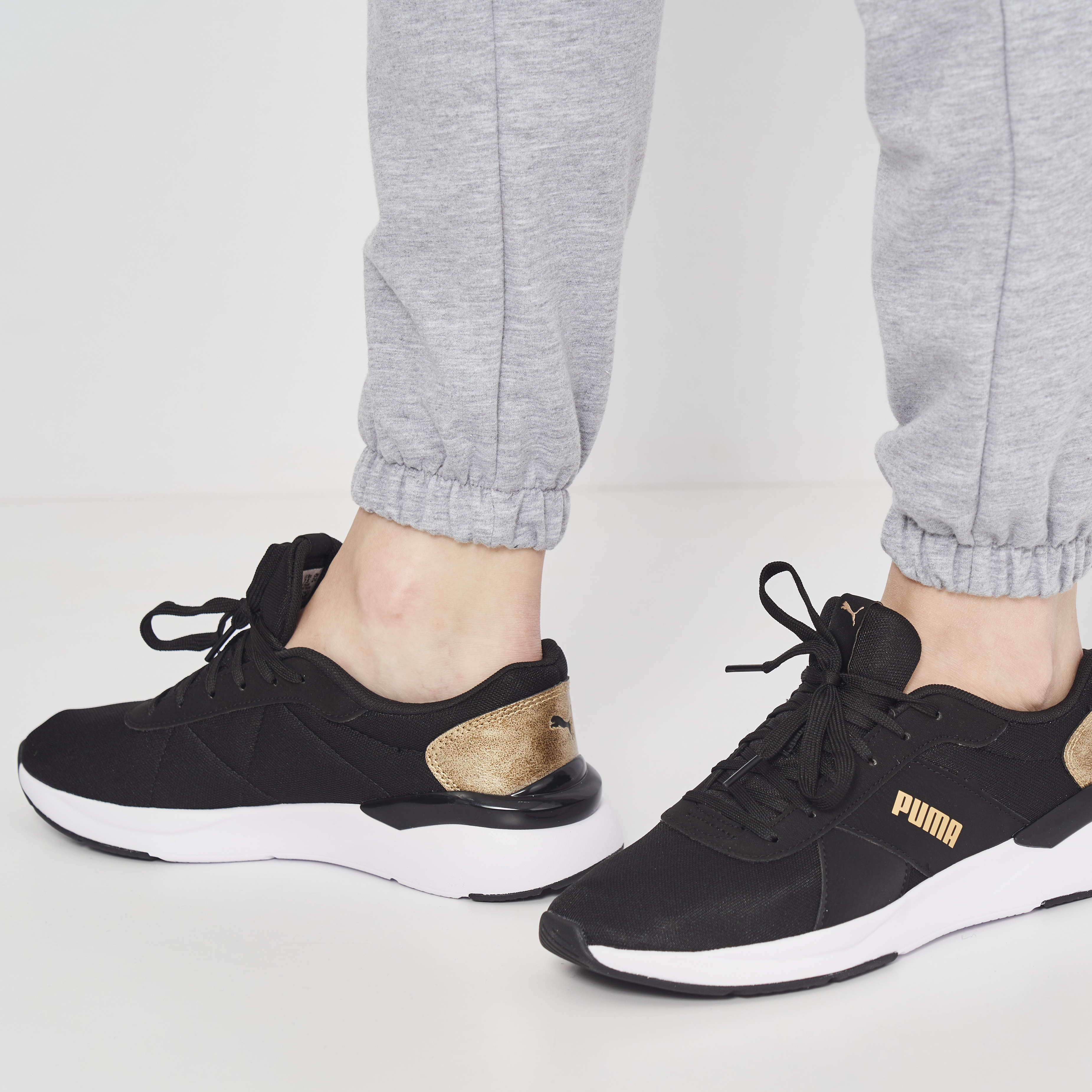 Puma rose cheap gold black