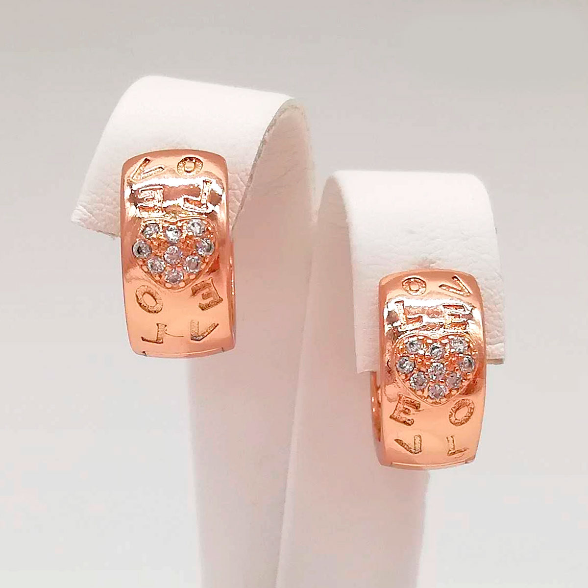 

Серьги Xuping из медицинского золота, белые фианиты, позолота PO, 24699