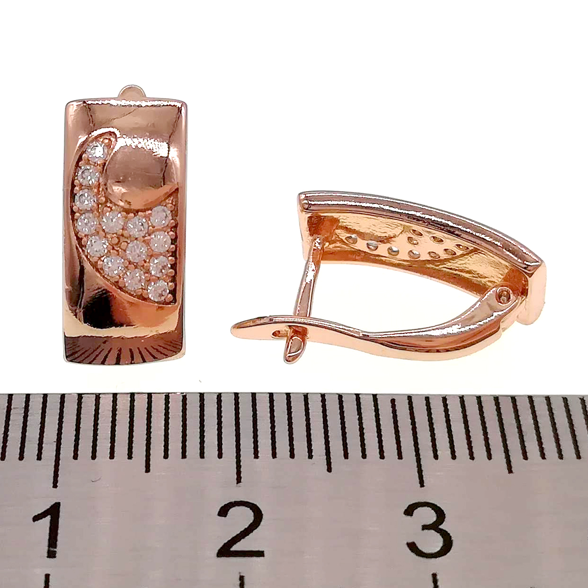 

Серьги Xuping из медицинского золота, белые фианиты, позолота PO, 24285