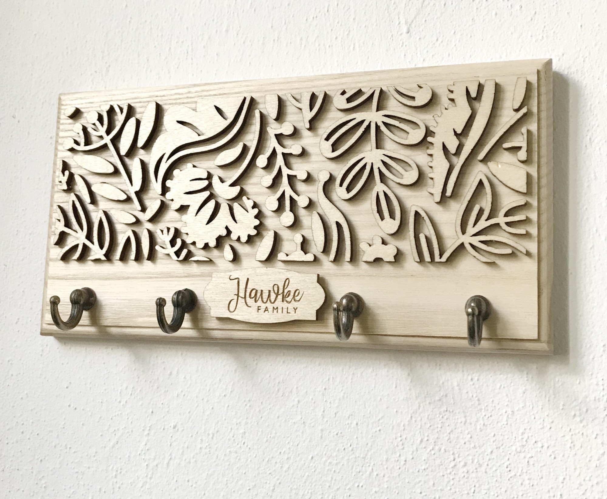 

Ключница из дерева SMITH Should Buy Wood с узором именная 13х25 см Бежевая