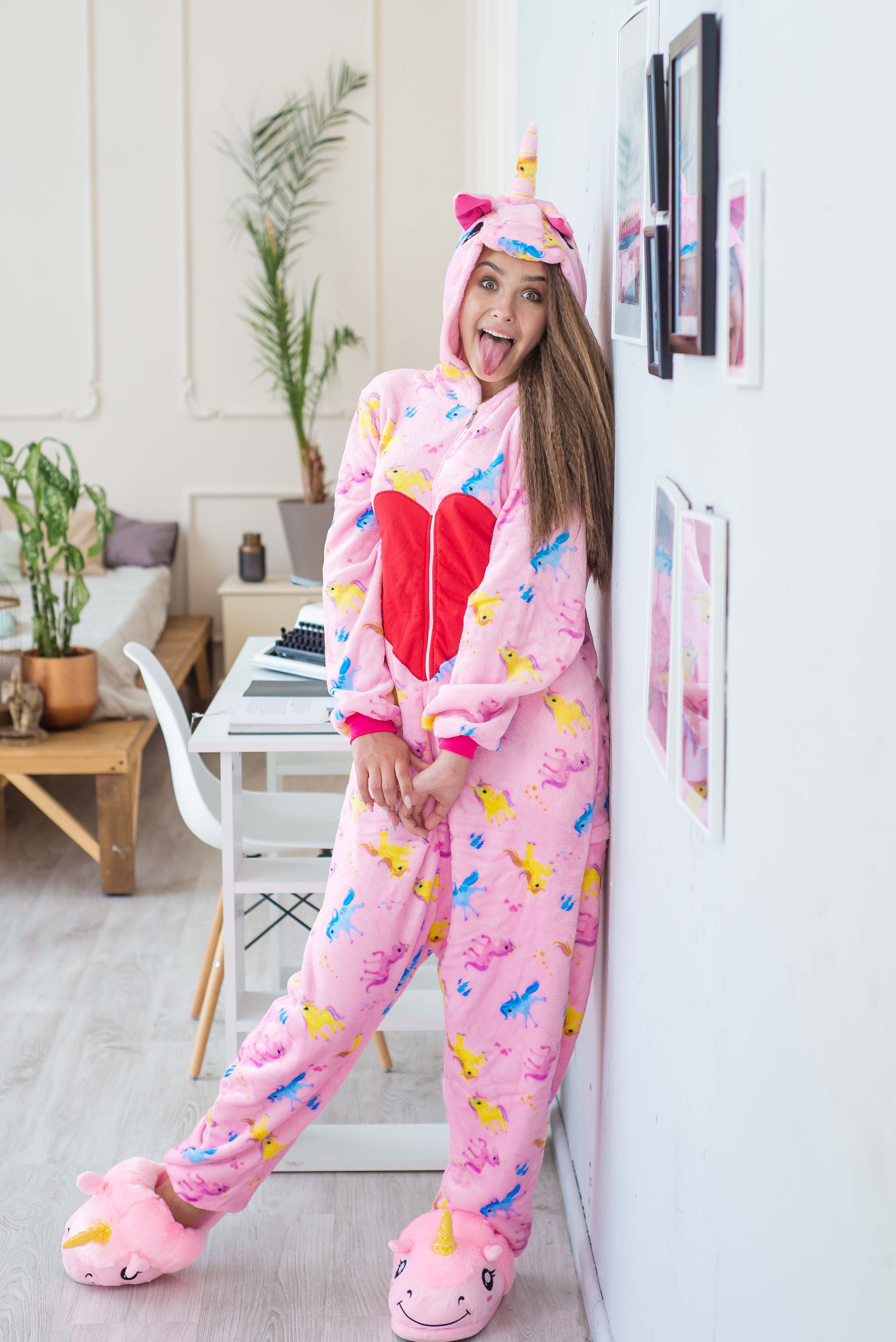 

Пижама Кигуруми взрослая BearWear Единорог Сердечко (на молнии)  145 - 155 см Розовый (K1W1-0121, Пижама Кигуруми взрослая BearWear Единорог Сердечко (на молнии) S 145 - 155 см Розовый (K1W1-0121-S)