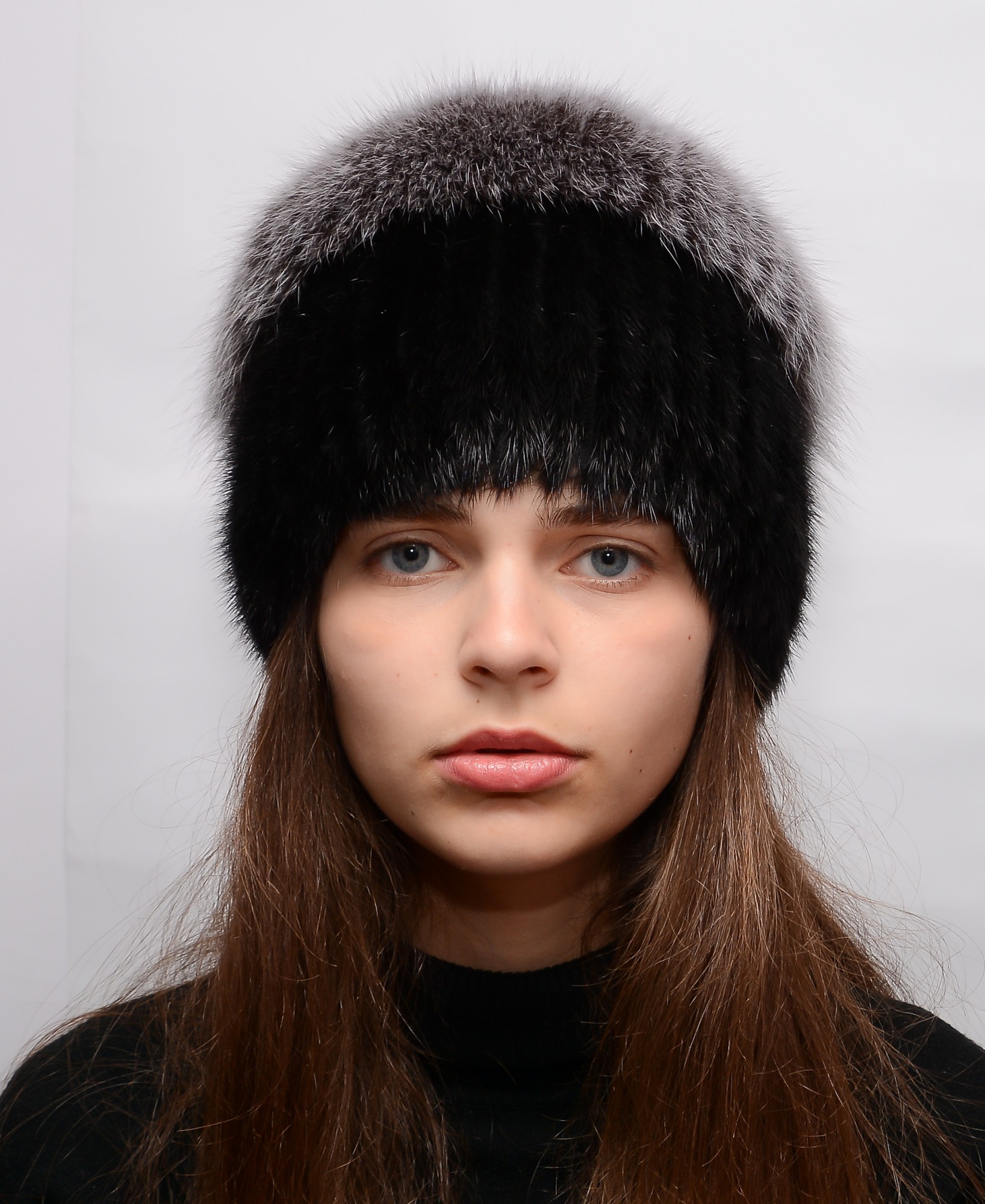 

Шапка норковая вязаная Меховой Стиль Колибри 54-60 Черный (120/G)