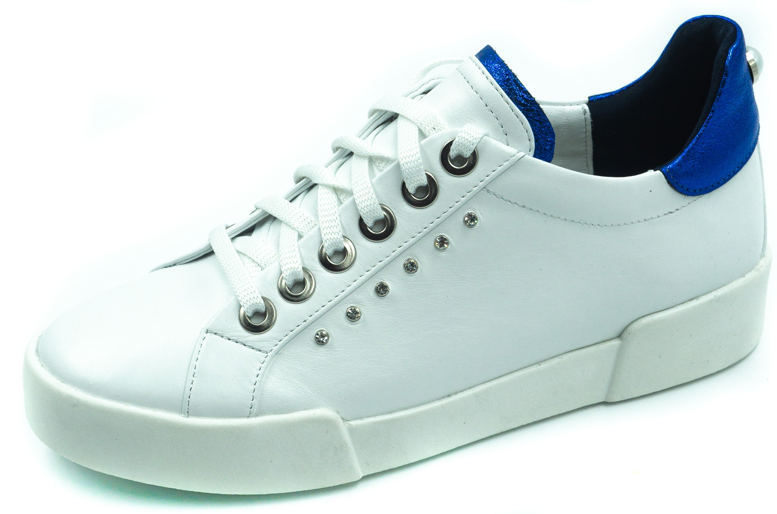 

Сникеры Gina 7045 біл.шк. 40