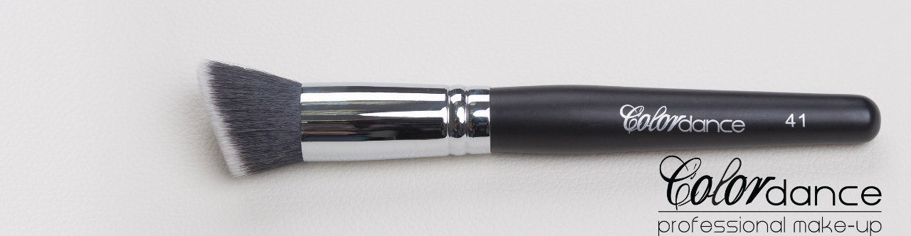 

Кисть №41 Color dance Black (тонального крема и жирной коррекции лица)