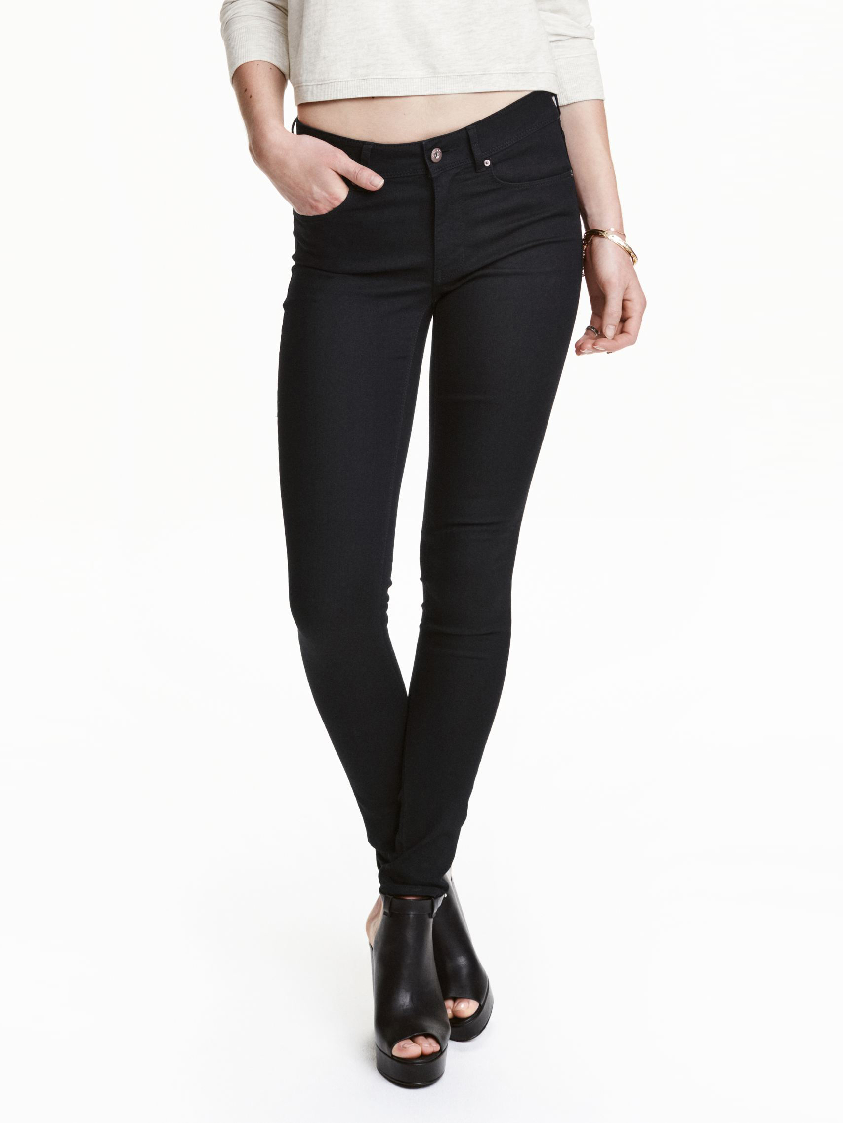 Акция на Джинси Skinny жіночі H&M Divided 0412707-6 34 Чорні (СА2000001614822) от Rozetka