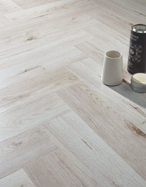 

Ламинат Kronotex Herringbone 3516 Милениум Дуб Белый