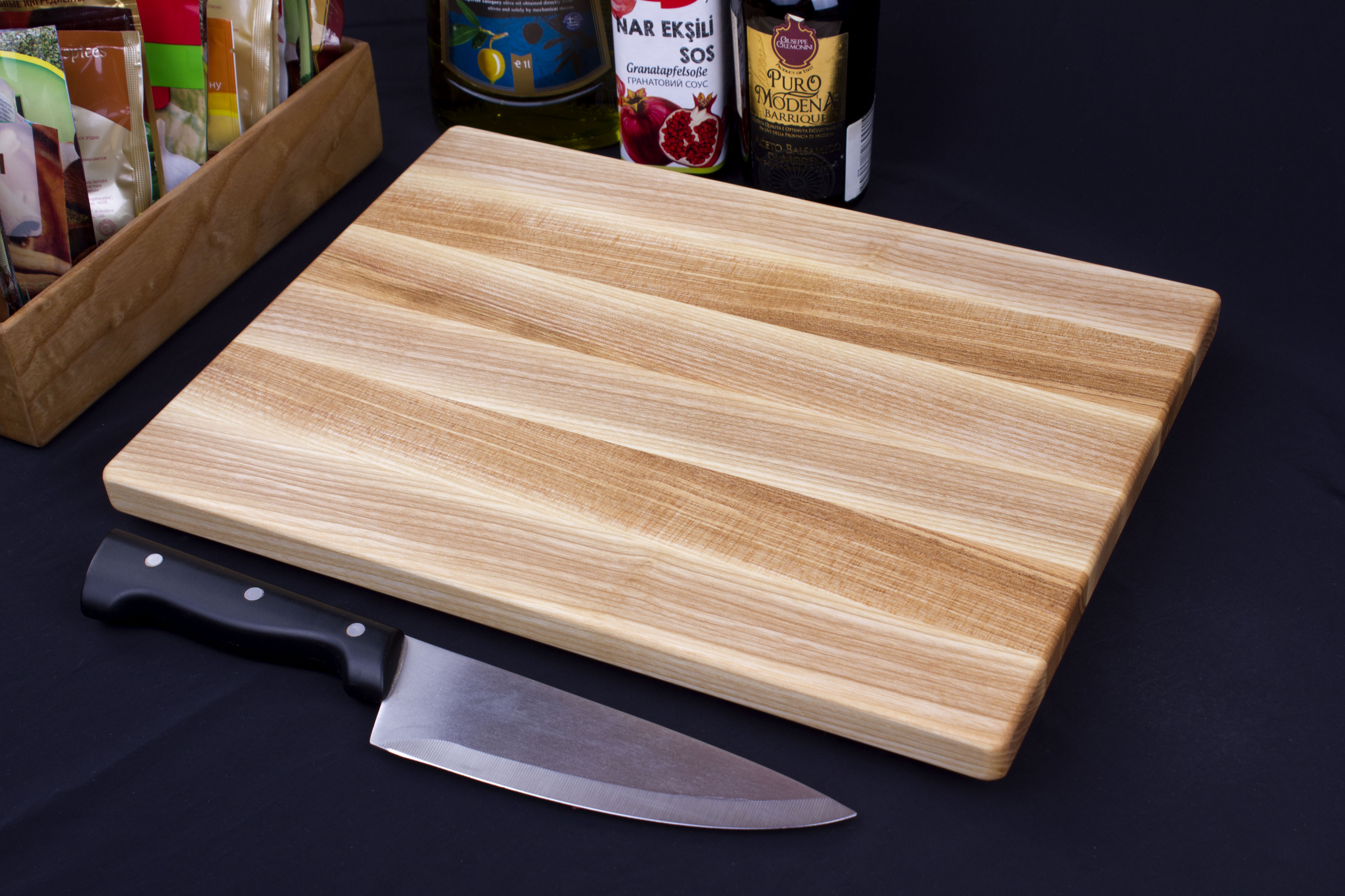 

Кухонная разделочная доска LineWood 25х35x2,5 см из ясеня 0080