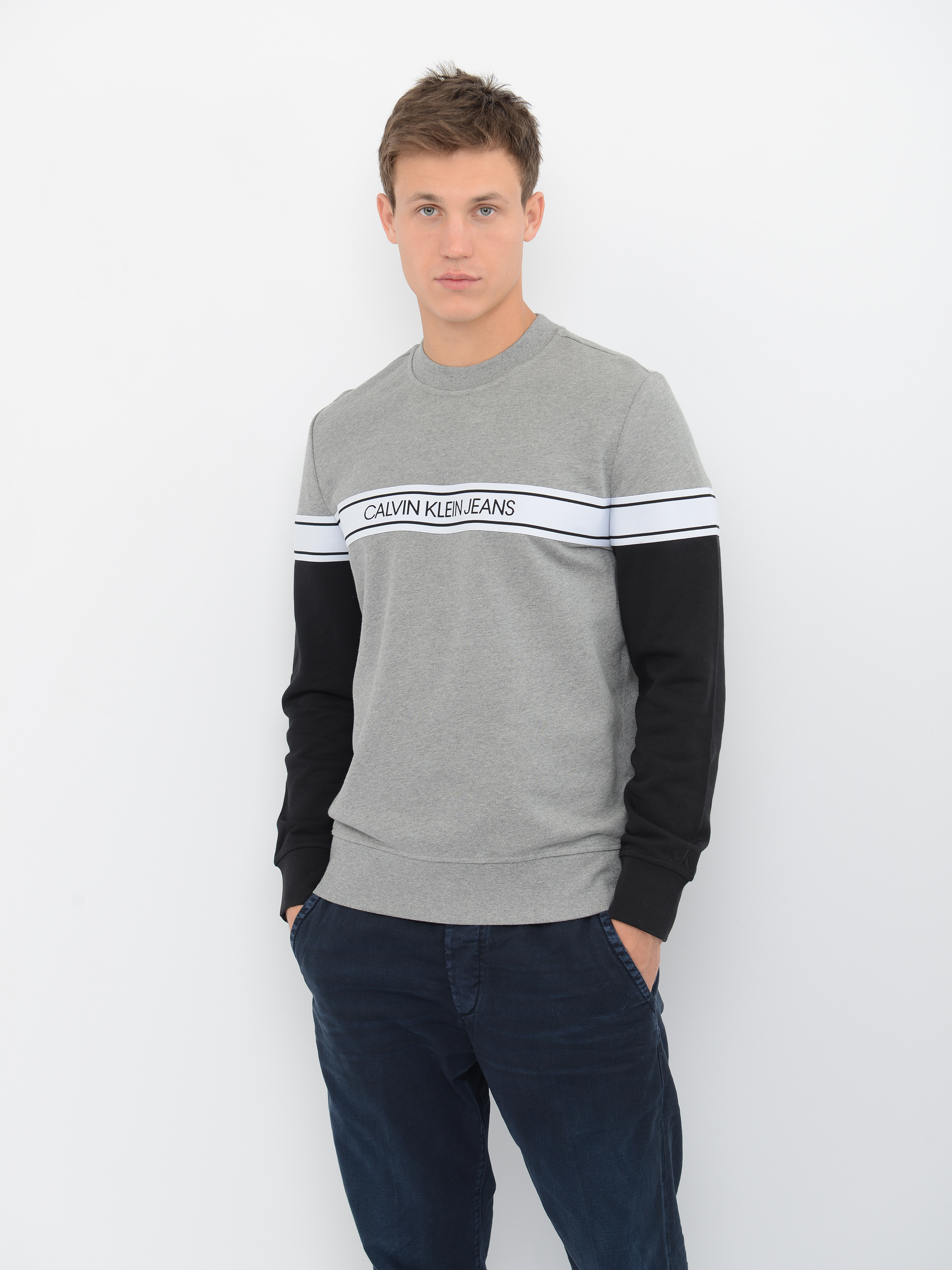 

Свитшот Calvin Klein Jeans J30J315710-P2D0 XXL Mid Grey Heather