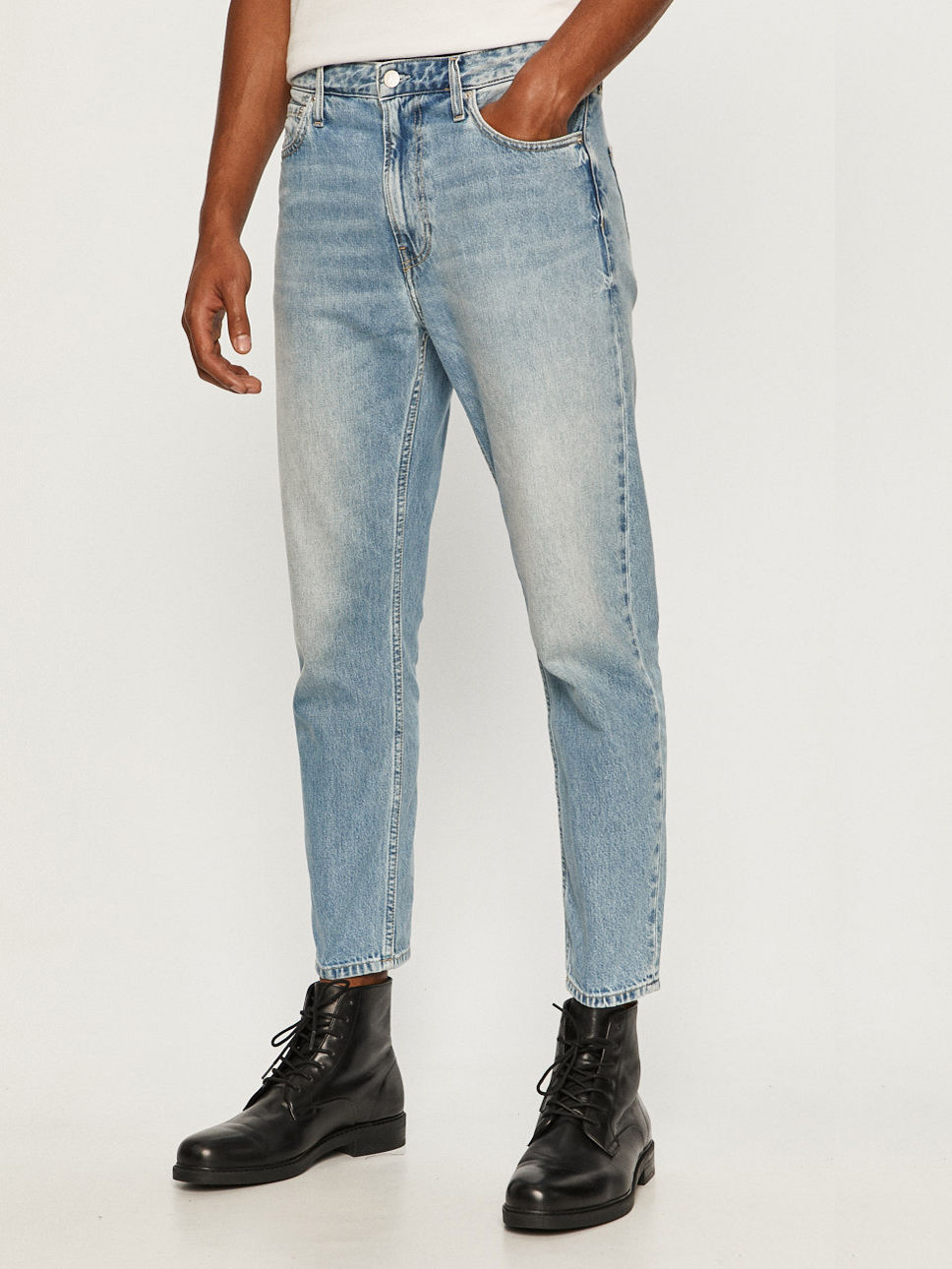 

Джинсы Calvin Klein Jeans J30J315995-1AA0 34 Light Blue