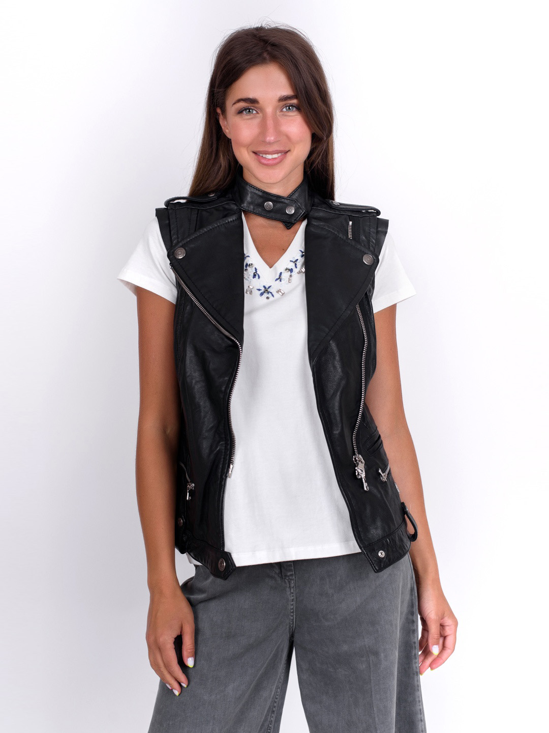 

Жилет Twinset Pierre Balmain PO501 40 Черный
