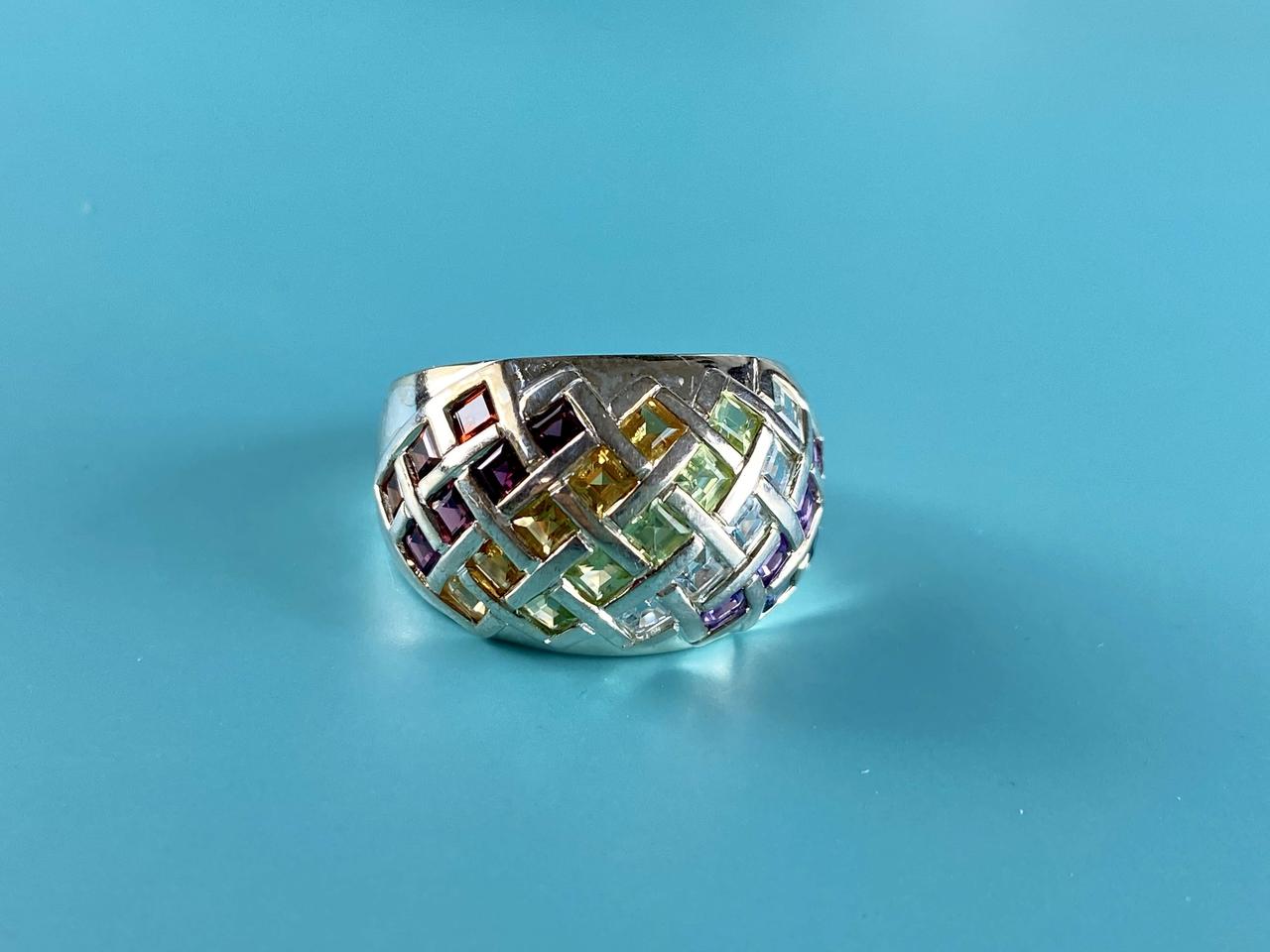 

Кольцо из серебра с Натуральными Камнями 2625 Sky Jewelry 17,5 (6533)