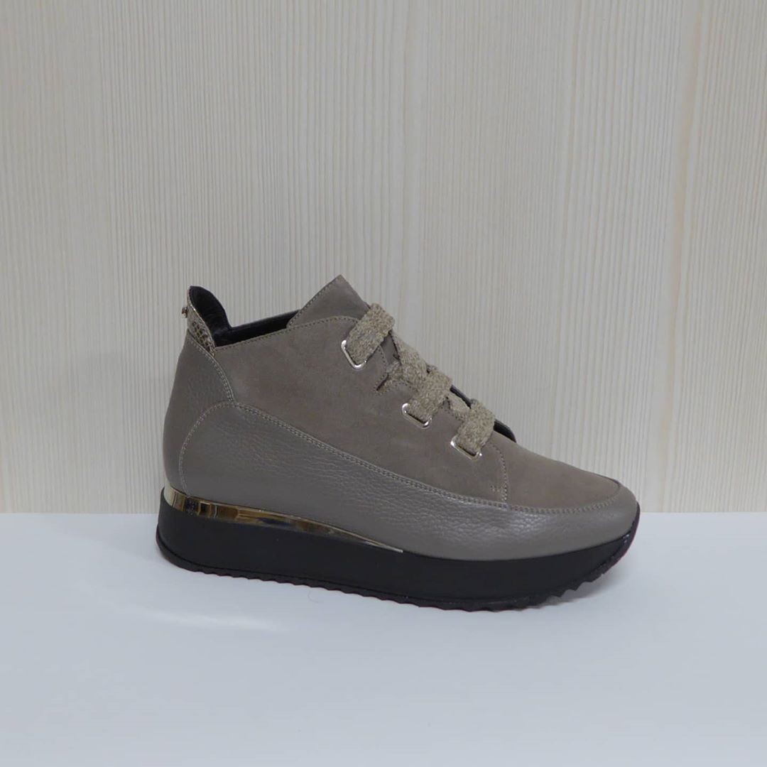 

Черевики Kelton 41 Сірі 3244