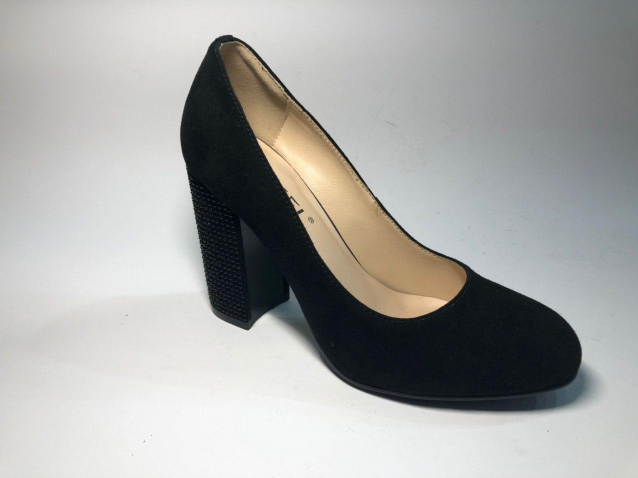 

Туфли женские JUVKEL E113-51-3 35 Черные