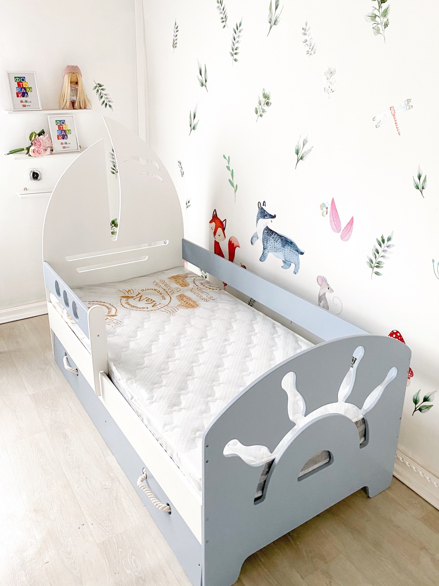 

Кровать детская Santorini с выдвижными ящиками FOREST KIDS 160*80 см бело-голубая