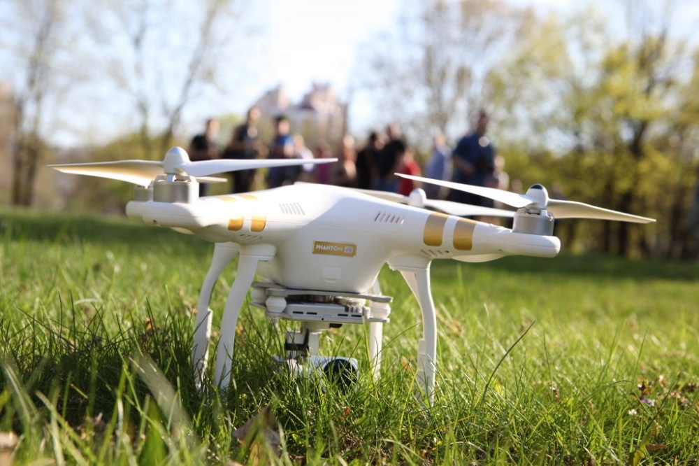 

Квадрокоптер дрон Drone 1 Million c WiFi камерой Белый