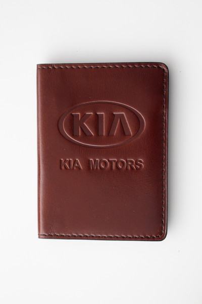 

Кожаная обложка для прав Image-D с логотипом Kia каштановая 5070