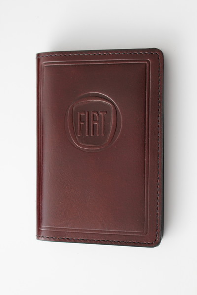 

Кожаная обложка для прав Image-D с логотипом Fiat каштановая 5062