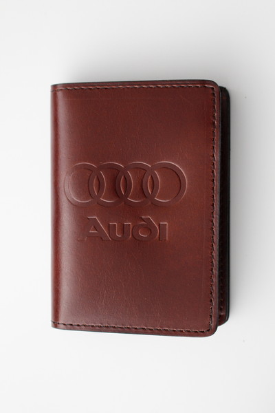 

Кожаная обложка для прав Image-D с логотипом Audi коричневая 5070