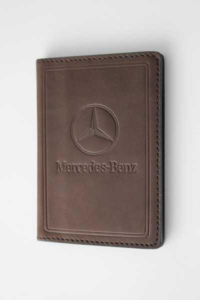 

Кожаная обложка для прав Image-D с логотипом Mercedes коричневая 5062