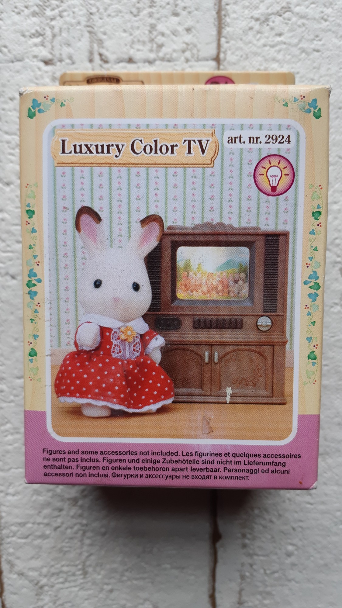 

Набор аксессуаров Цветной телевизор Sylvanian Families 2924