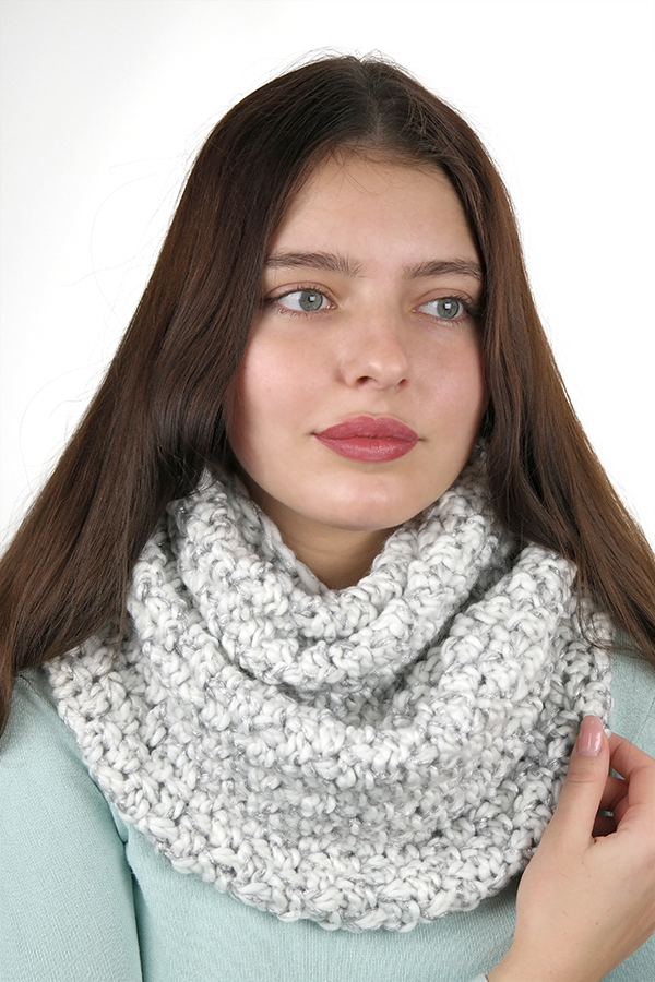 

Снуд «Маранда» Braxton 26016064 белый + серебряный 4622-88