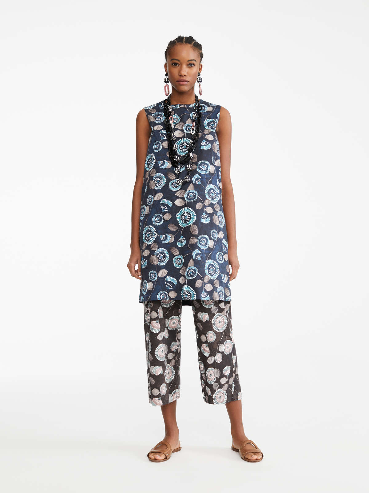 

Платье MaxMara 42 Синее 92213892000