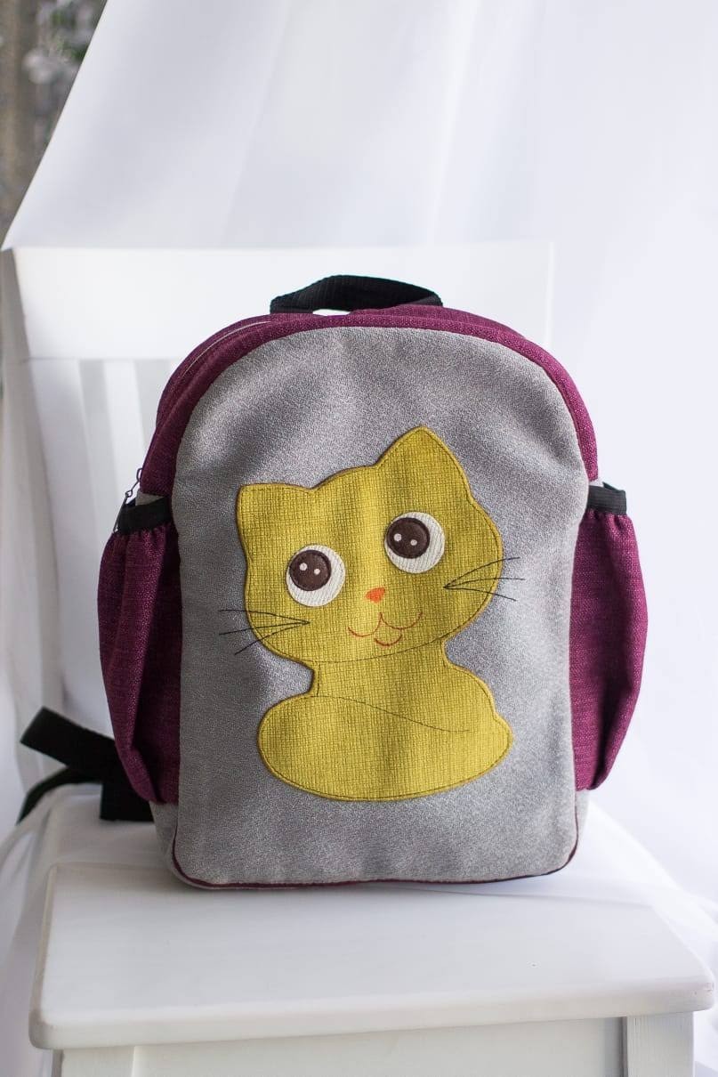 

Рюкзак детский Cute Cat прогулочный Веселые зверушки Котенок Кузя L Бордовый