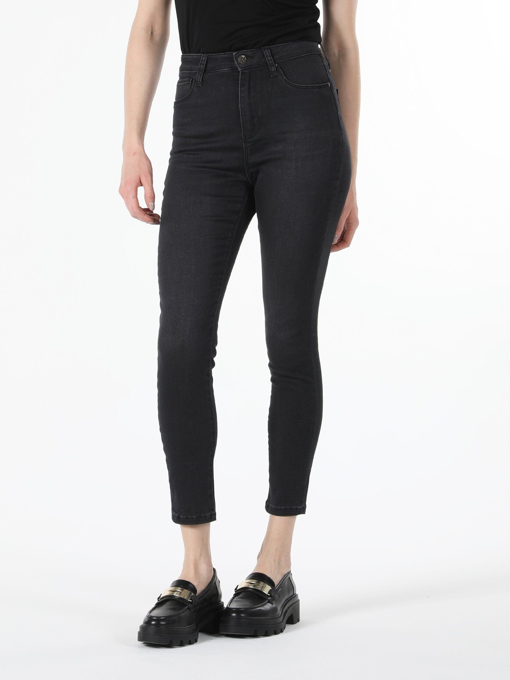 Акція на Джинси Skinny жіночі Colin's 760 Diana CL1058018DN41584 24-30 Чорні від Rozetka