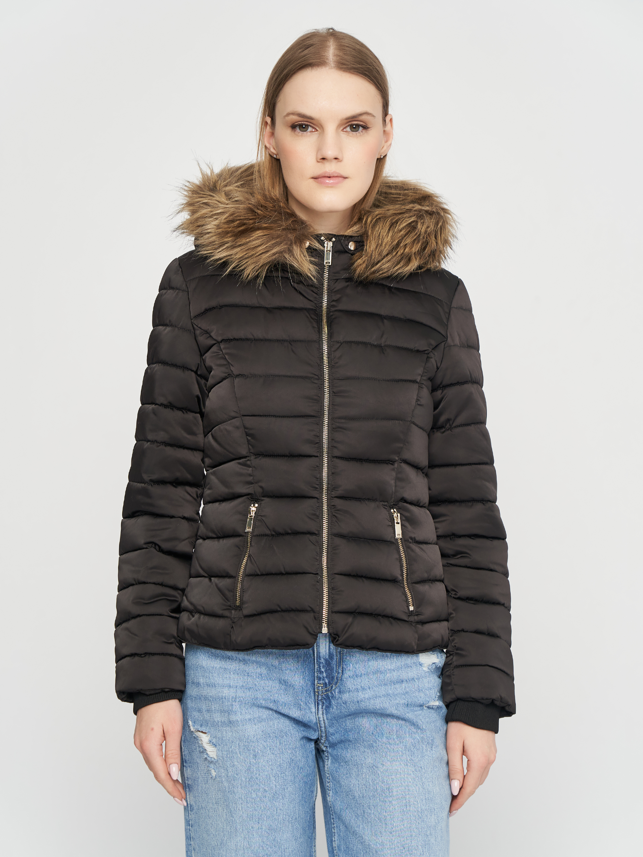 Акція на Куртка зимова коротка жіноча H&M 1008-6426758 36 Чорна від Rozetka