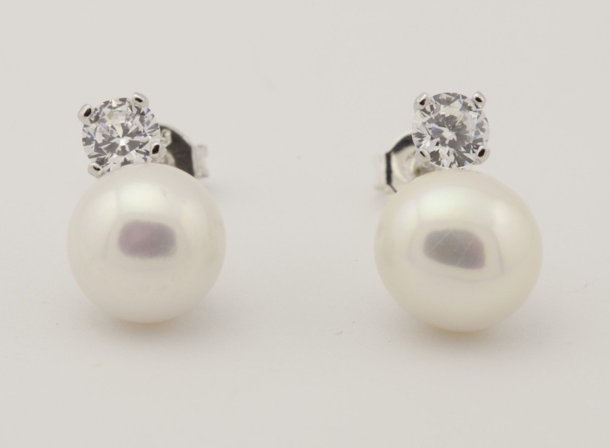 

Серьги с речным жемчугом Pearl s White 11