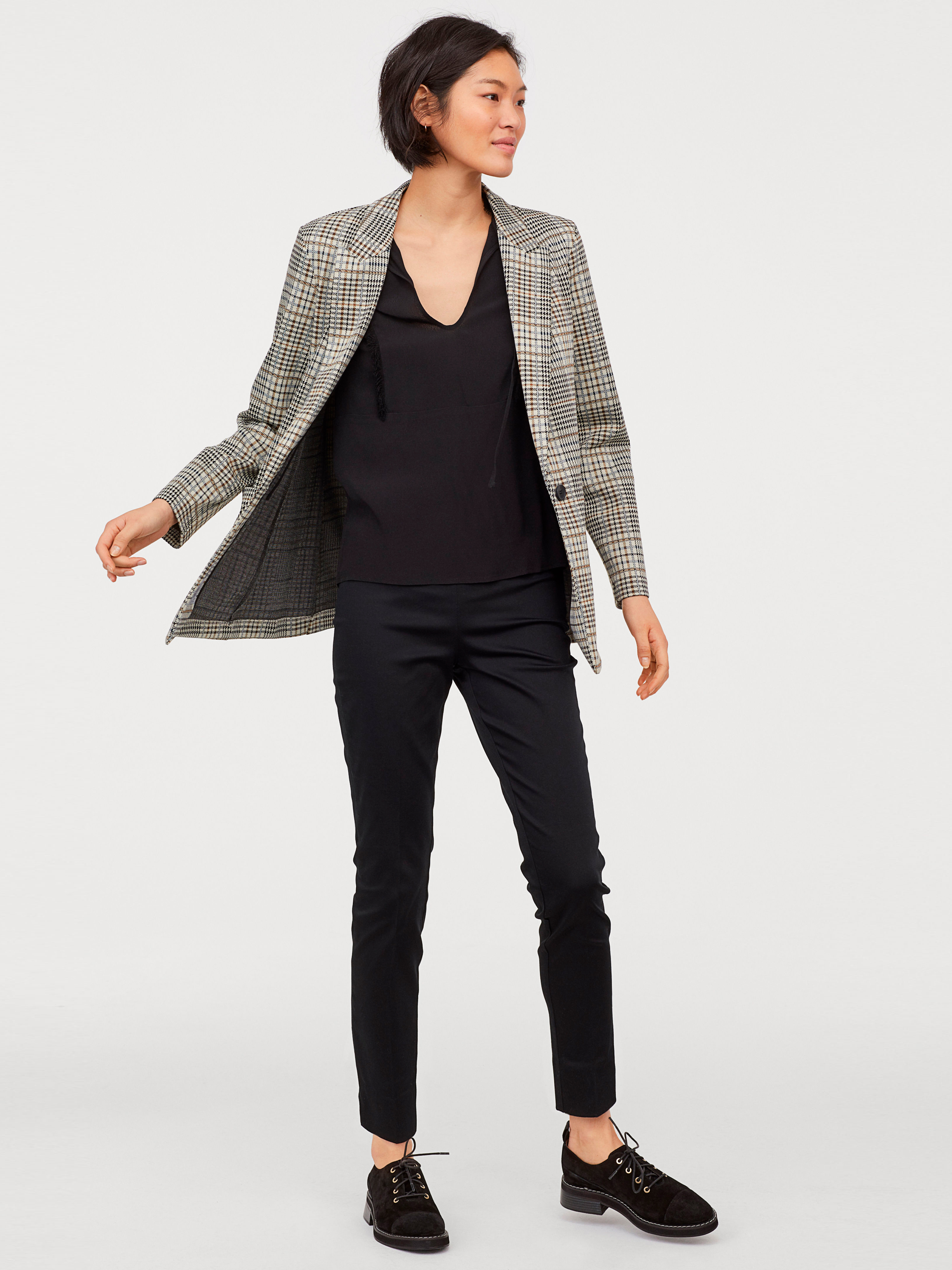 

Брюки H&M 5737167RP2 34 Черные