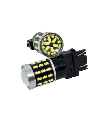 Светодиодная лампа с цоколем 3157 Т25 P27/7W W3x16q 54SMD 3014 10-30V ...