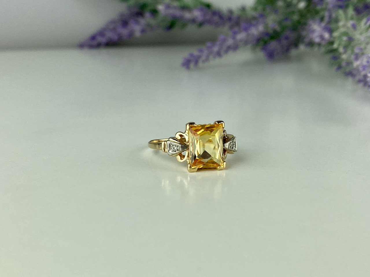 

Кольцо из желтого золота с Топазом И Бриллиантами Уникальность Sky Jewelry 2651 19,5