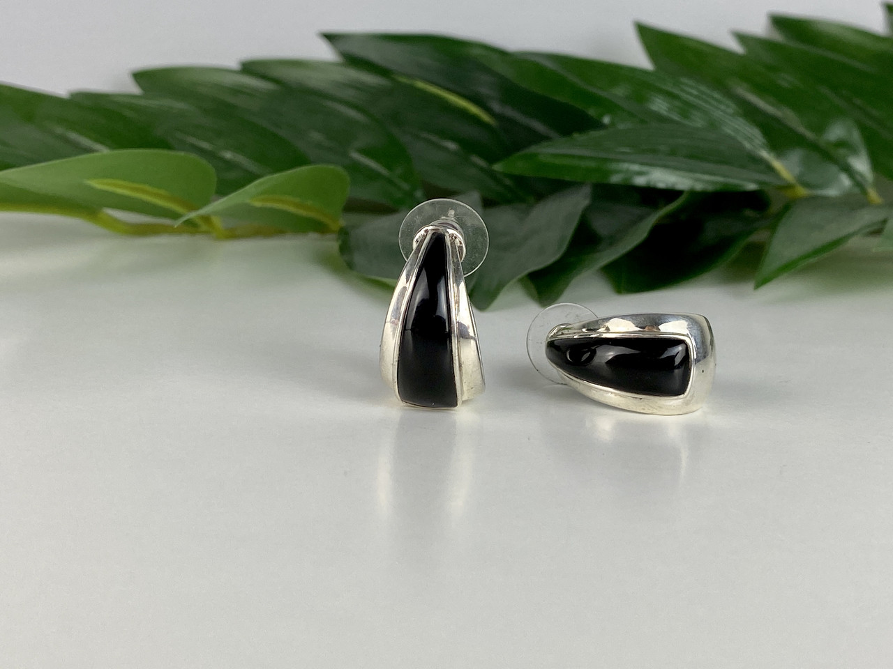 

Серебряные серьги со Вставками Из Нефрита Классика Sky Jewelry 88