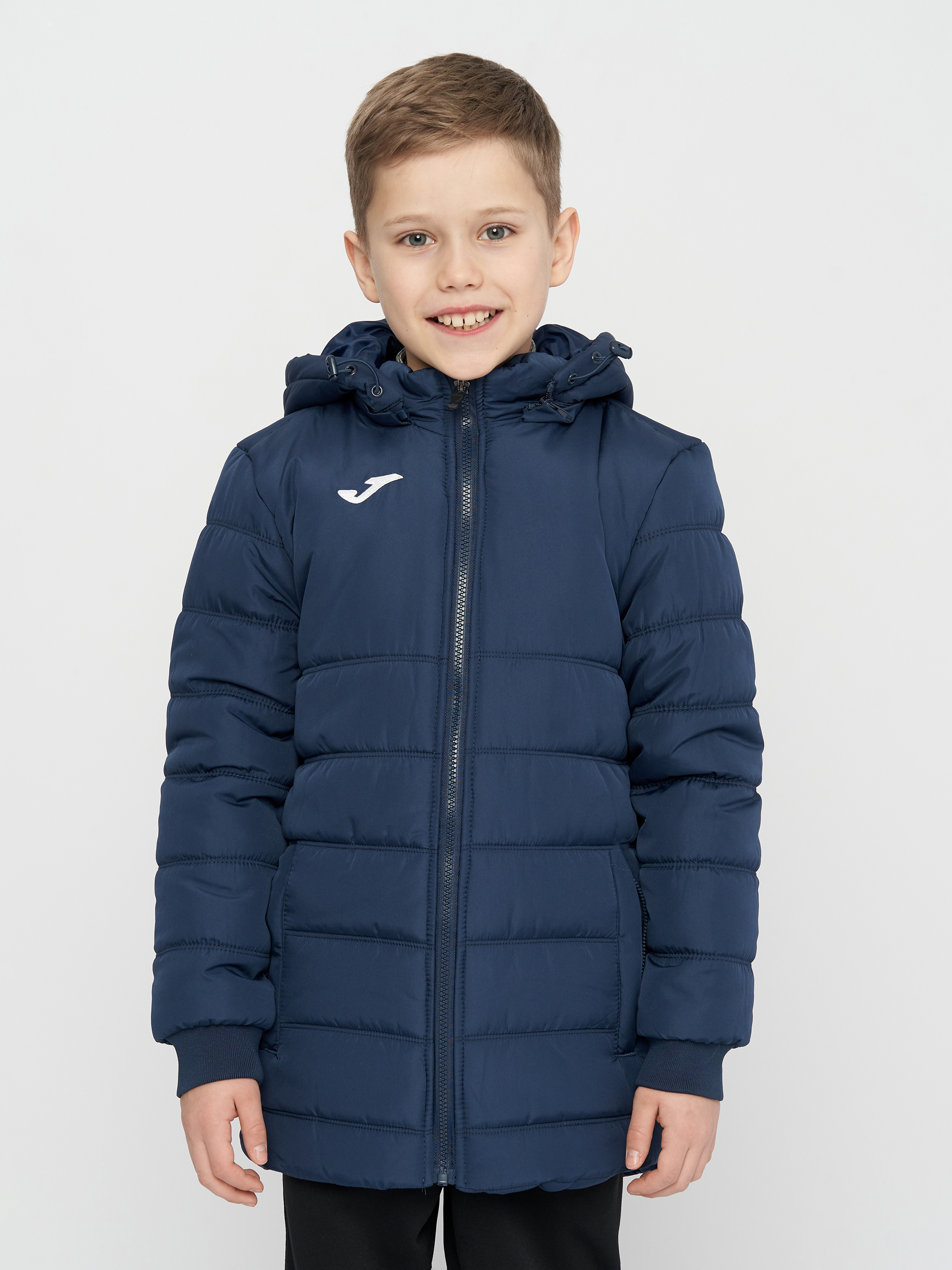 Акція на Підліткова зимова куртка для хлопчика Joma Urban IV 102258.331 129-140 см 3XS Темно-синя від Rozetka
