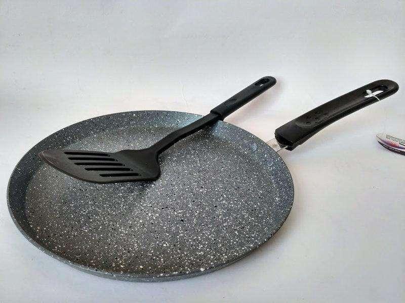 

Сковорода традиційна млинцева Bohmann 28см 1010-28-BH