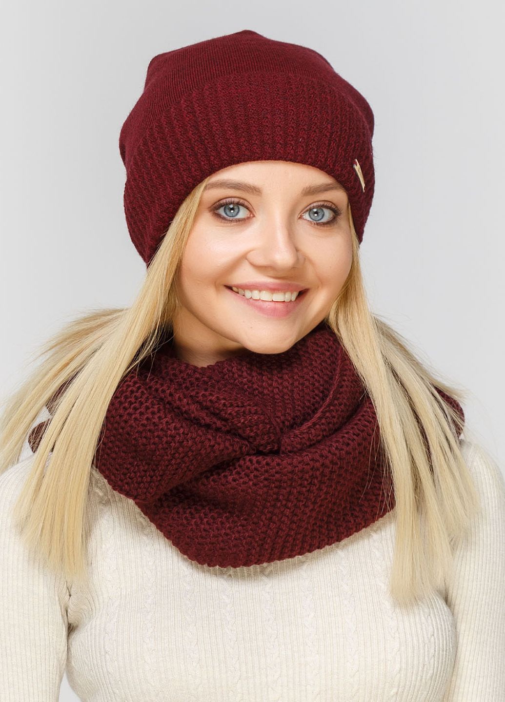 

Комплект (шапка, шарф-снуд) Fashion Star 56-60 см Бордовый 660408