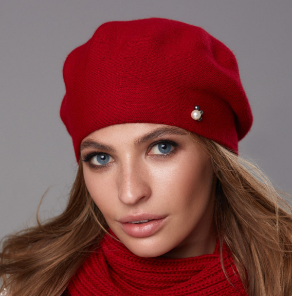 

Берет женский вязаный Edira Красный (112W)