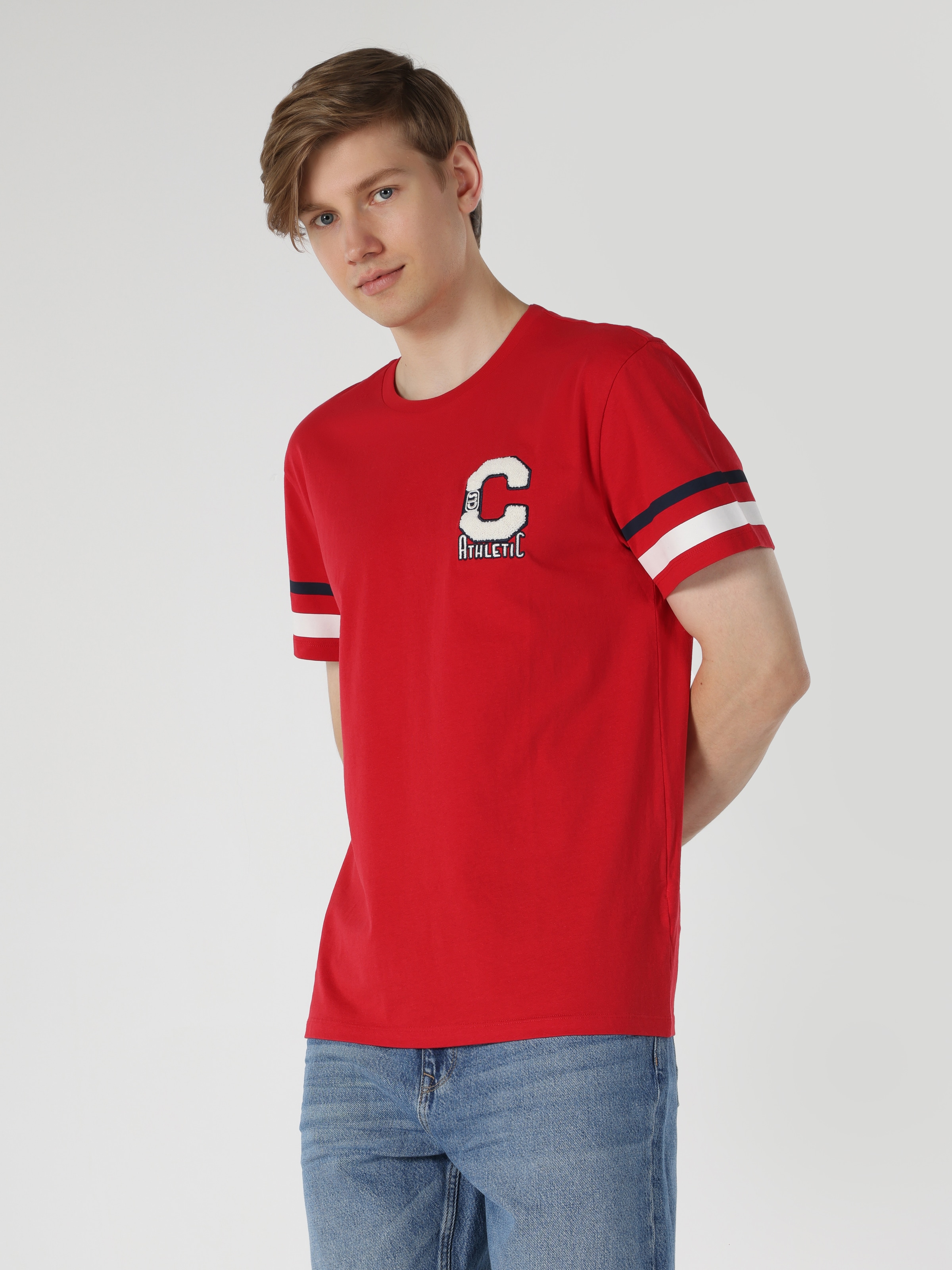 Акція на Футболка Colin's CL1063279RED XL Red від Rozetka