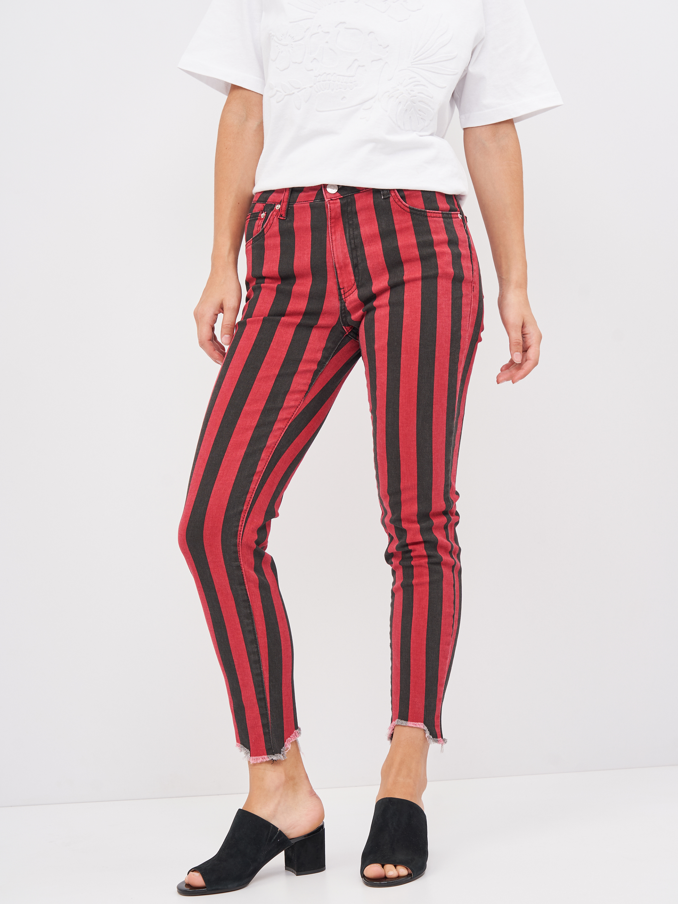 

Джинсы Pull & Bear 5680/394/065 38 Красные