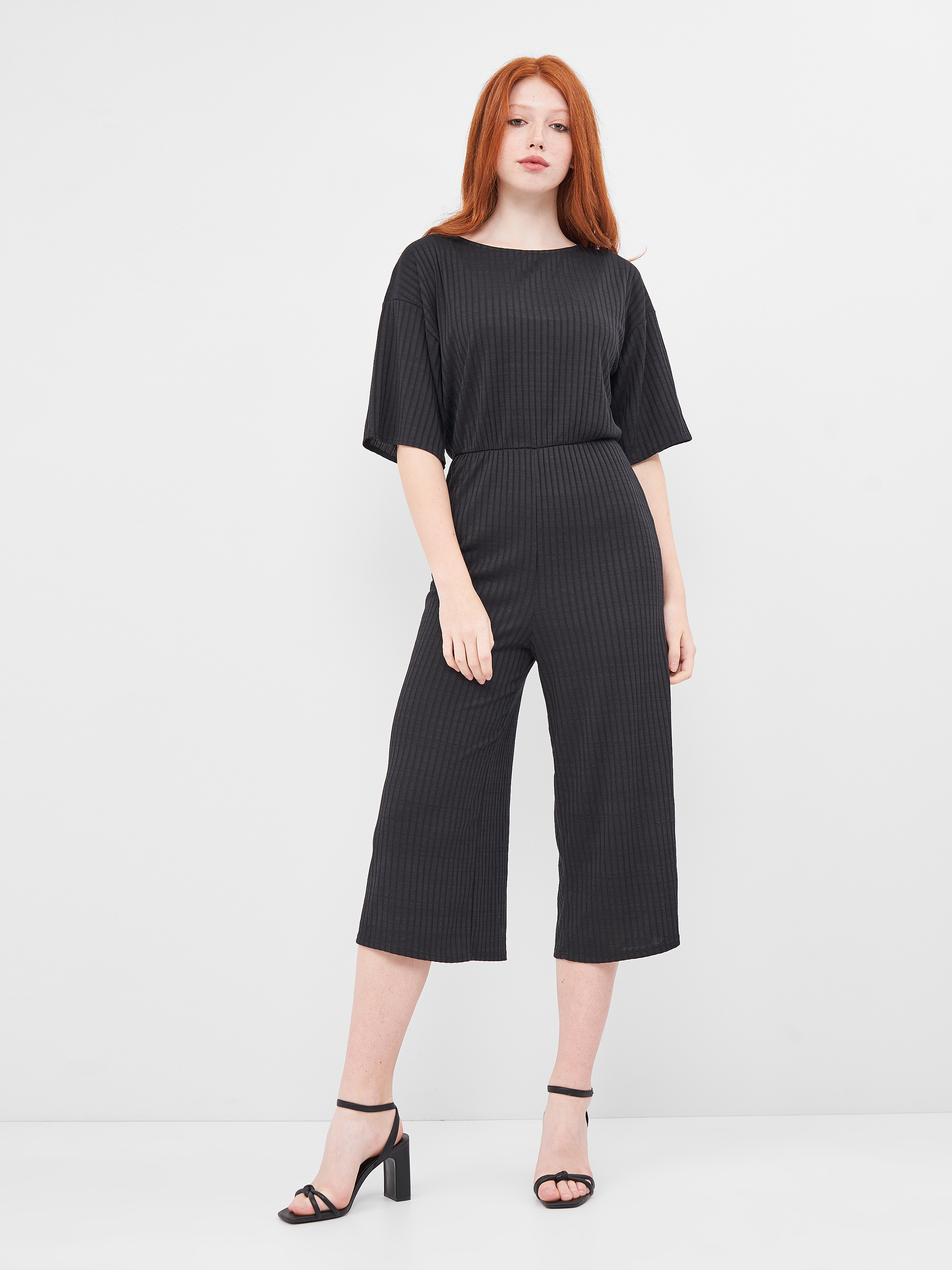 

Комбинезон Pull & Bear 9639/203/800 M Черный