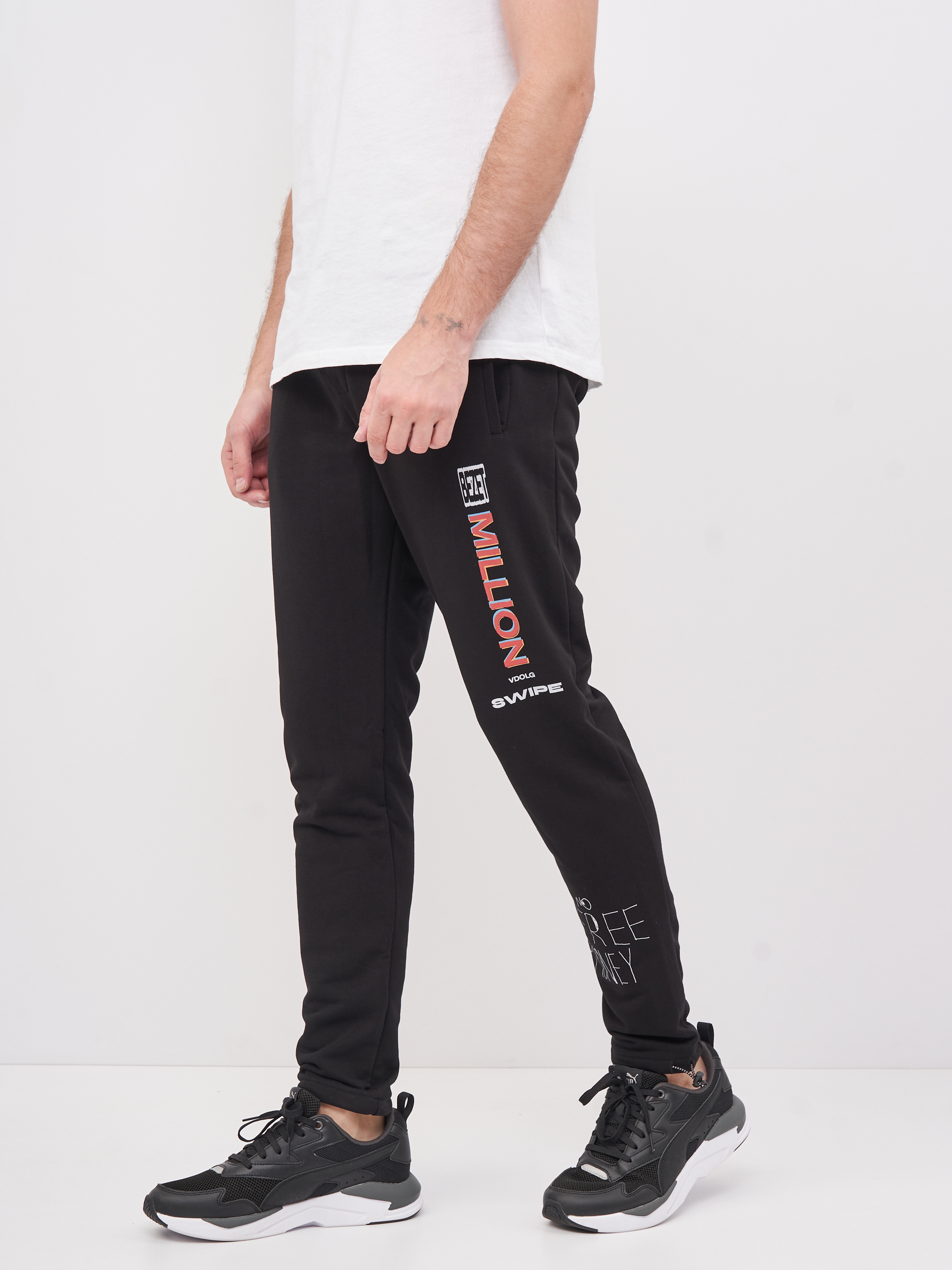 Акція на Спортивные штаны BEZET Million'20 XS Черные с принтом (2000101680079) від Rozetka UA