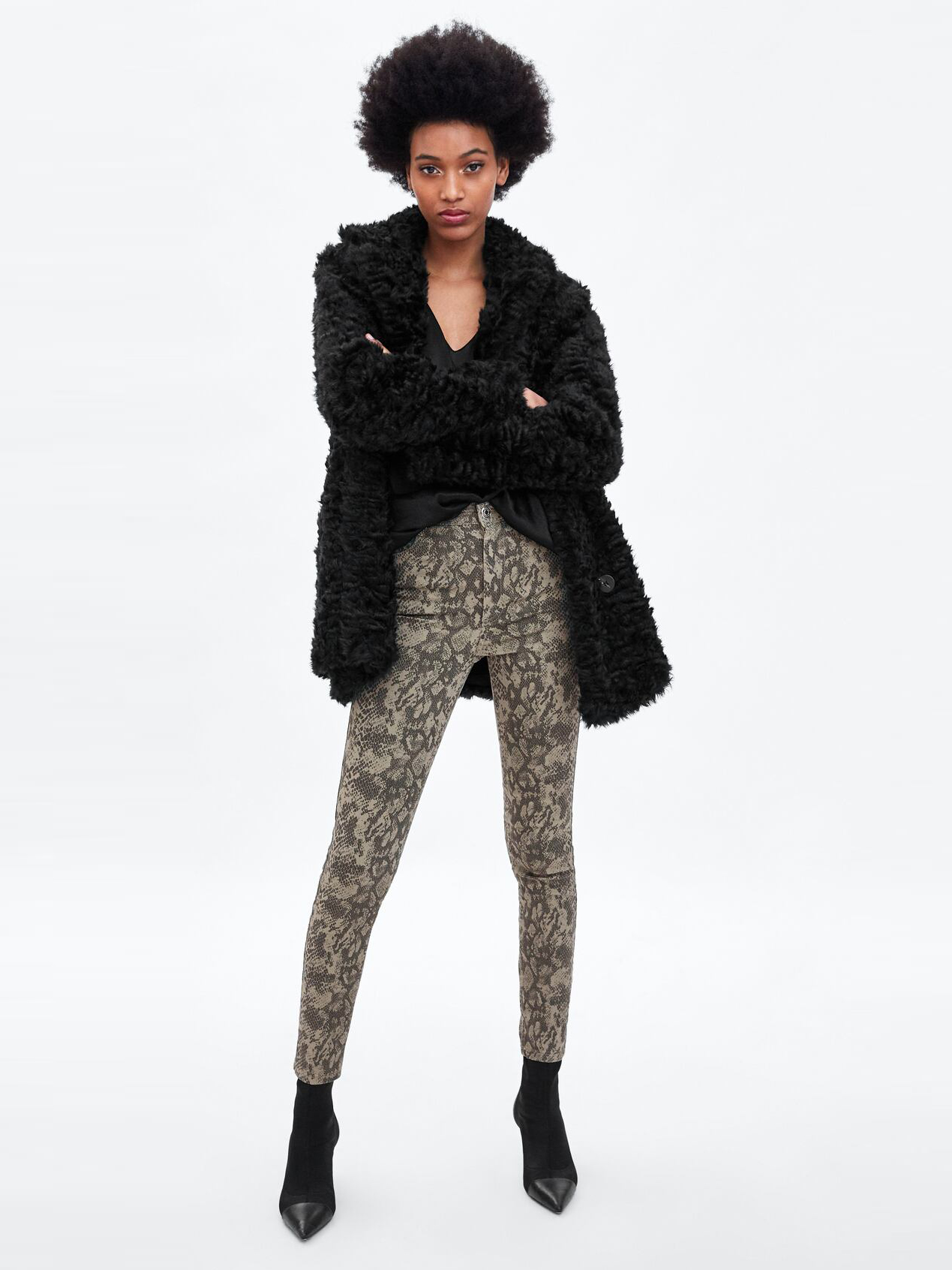 

Джинсы Zara 00327003505 32 Принт