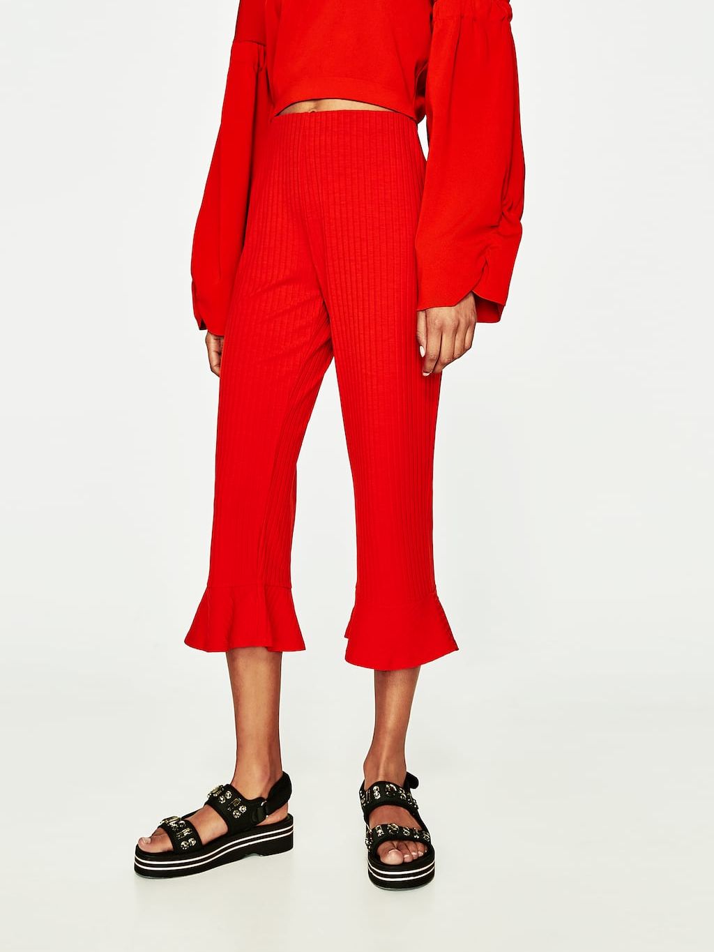 

Брюки Zara 01131084600 М Красные