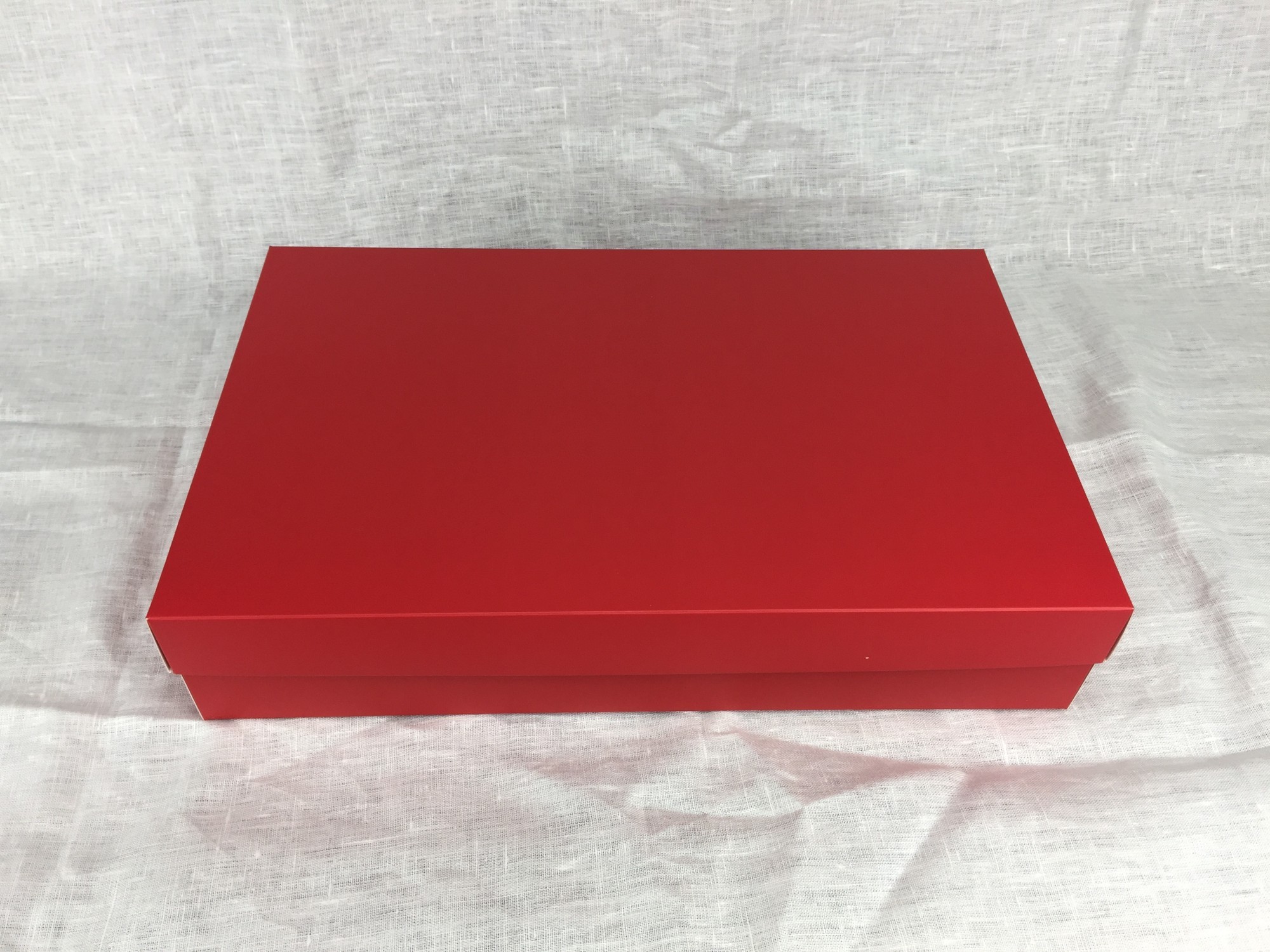 

Коробка из картона, 40х25х8 см, красный, арт. UE402508BR