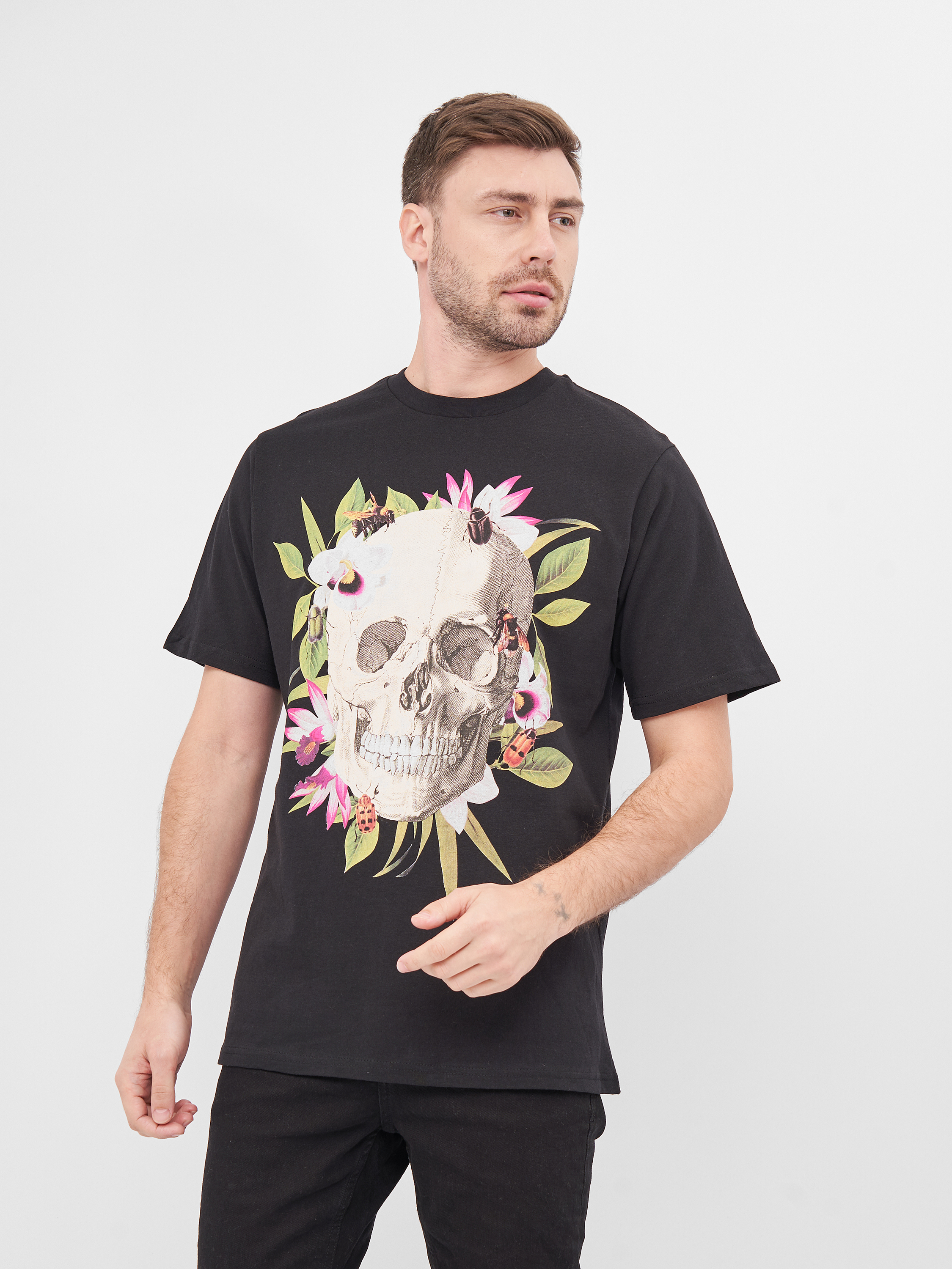 

Футболка Pull & Bear 5232-555-800 S Черная