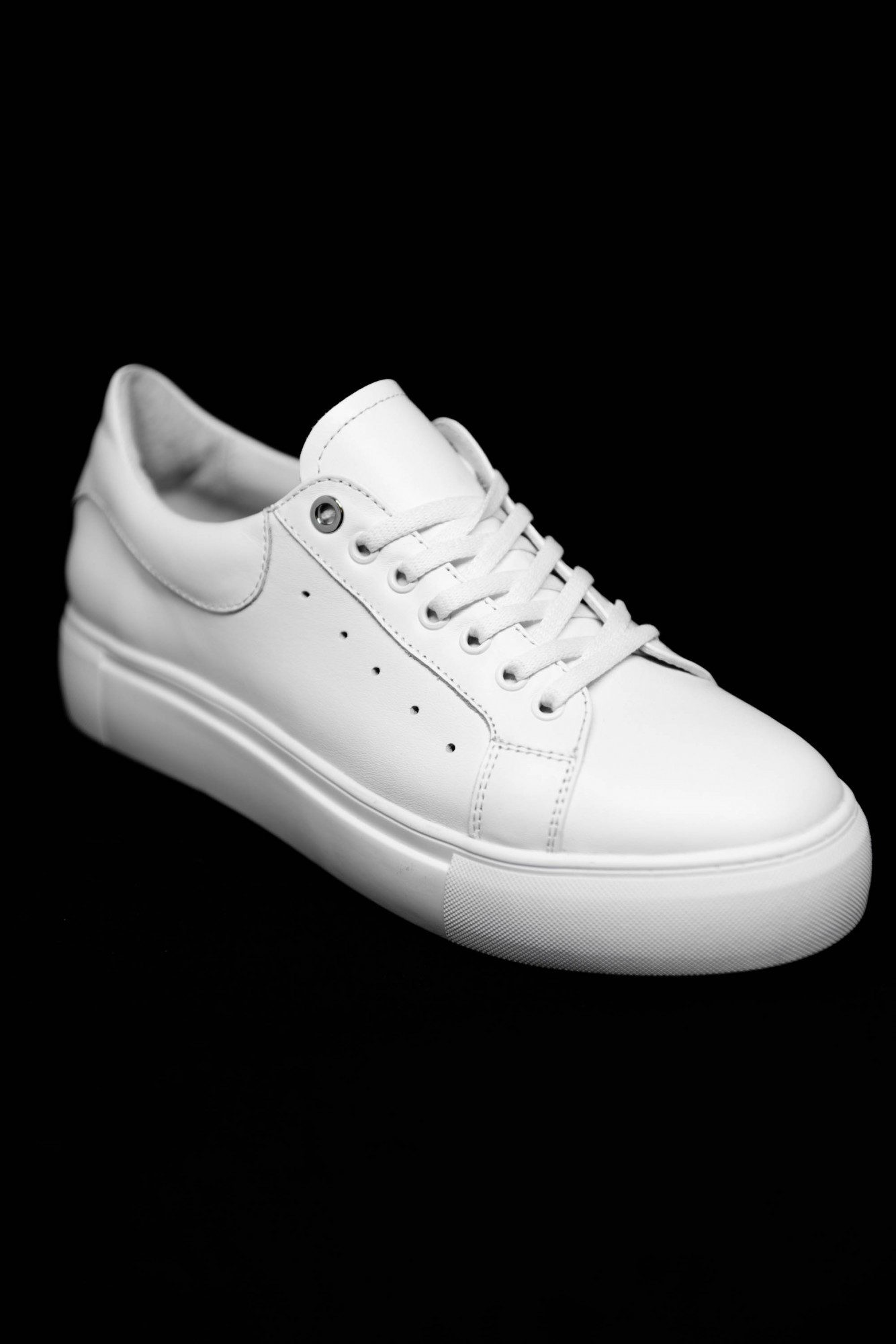 

Кроссовки Schanda 9909 39 Белые