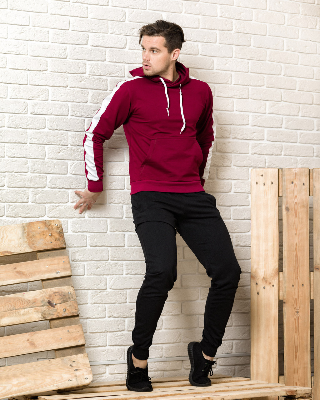 

Спортивный костюм мужской WB худи c лампасами и штаны классика размер  бордово-черный, Спортивный костюм мужской WB худи c лампасами и штаны классика размер XL бордово-черный