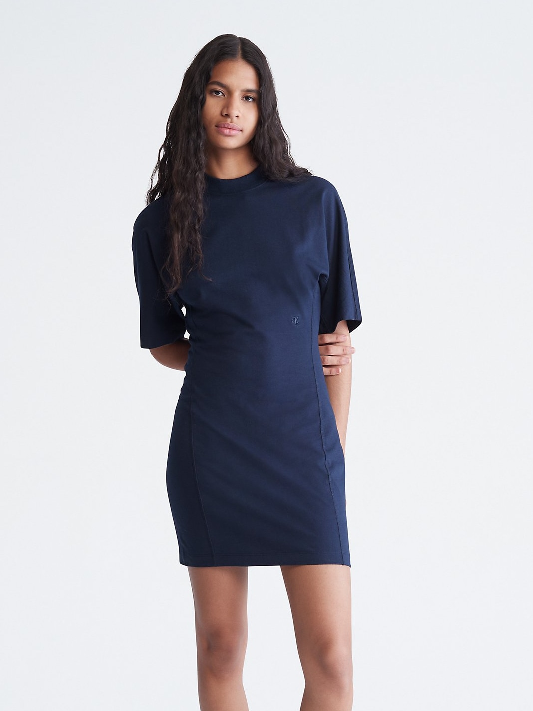 Акція на Сукня-футболка міні літня жіноча Calvin Klein 970272798 XL Синя від Rozetka