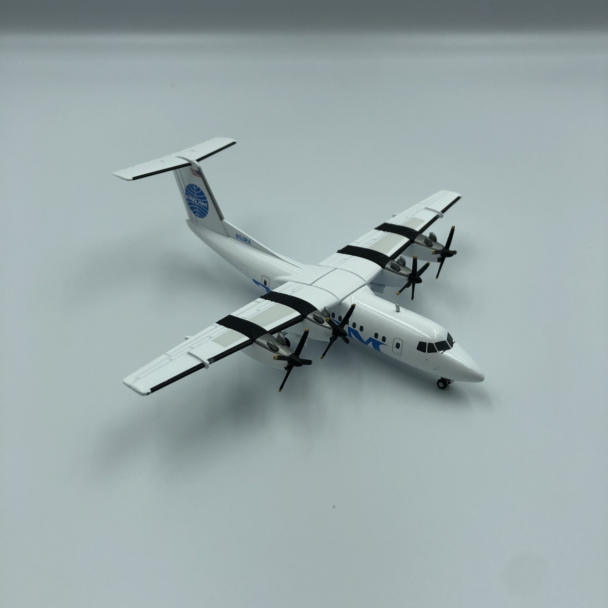 

Модель літака DHC-7 Pan Am Express